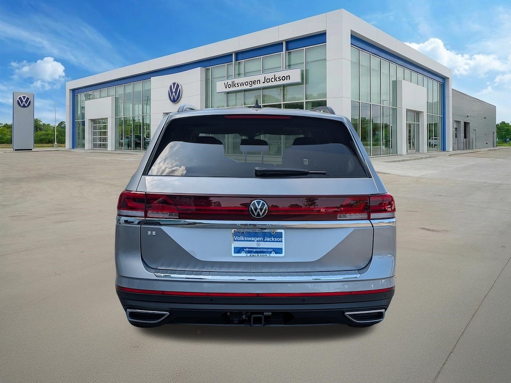 New 2026 Volkswagen Atlas SE w/Technology SUV