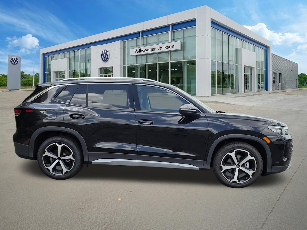 New 2026 Volkswagen Tiguan SE SUV