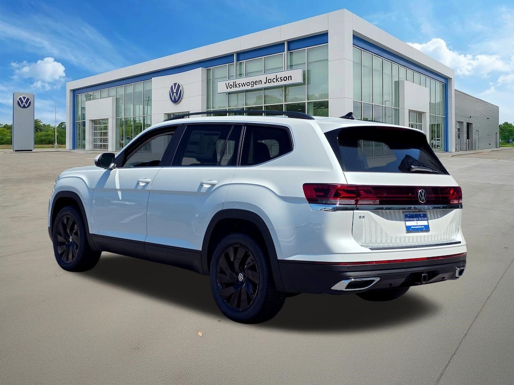 New 2026 Volkswagen Atlas SE w/Technology SUV