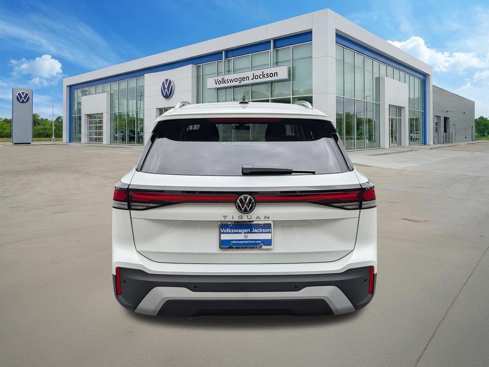 New 2026 Volkswagen Taos 1.5T SE SUV