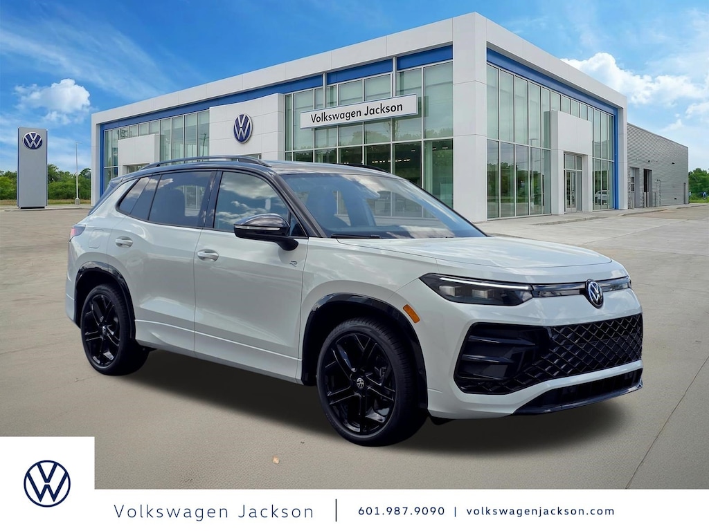 New 2026 Volkswagen Tiguan SE R-Line Black SUV