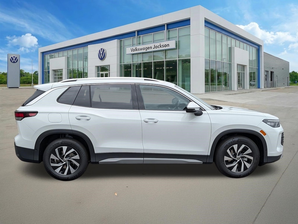 New 2026 Volkswagen Taos 1.5T SE SUV