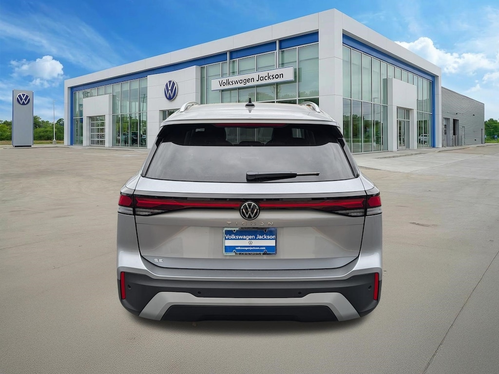 New 2026 Volkswagen Tiguan SE SUV
