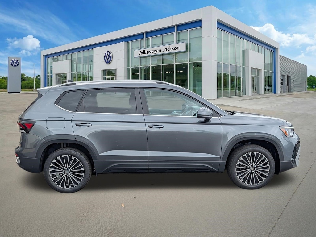 New 2026 Volkswagen Taos 1.5T SE SUV
