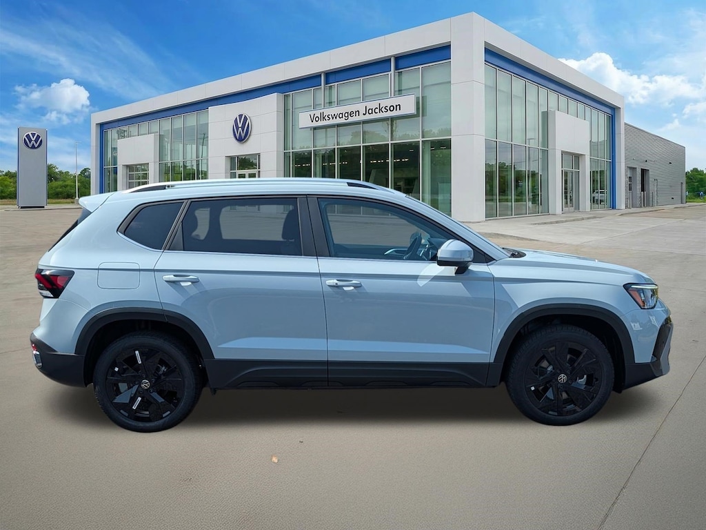 New 2026 Volkswagen Taos 1.5T SE SUV