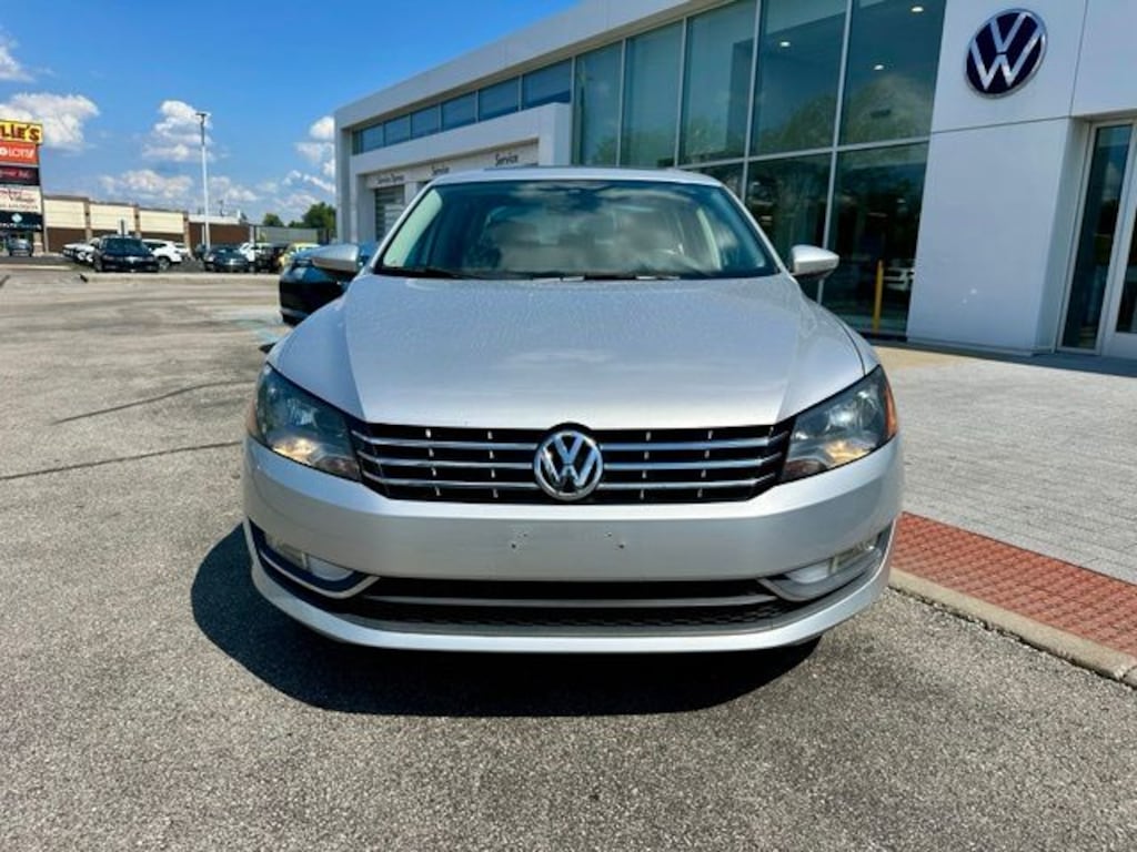 Used 2012 Volkswagen Passat 2.0L TDI SEL Premium Sedan