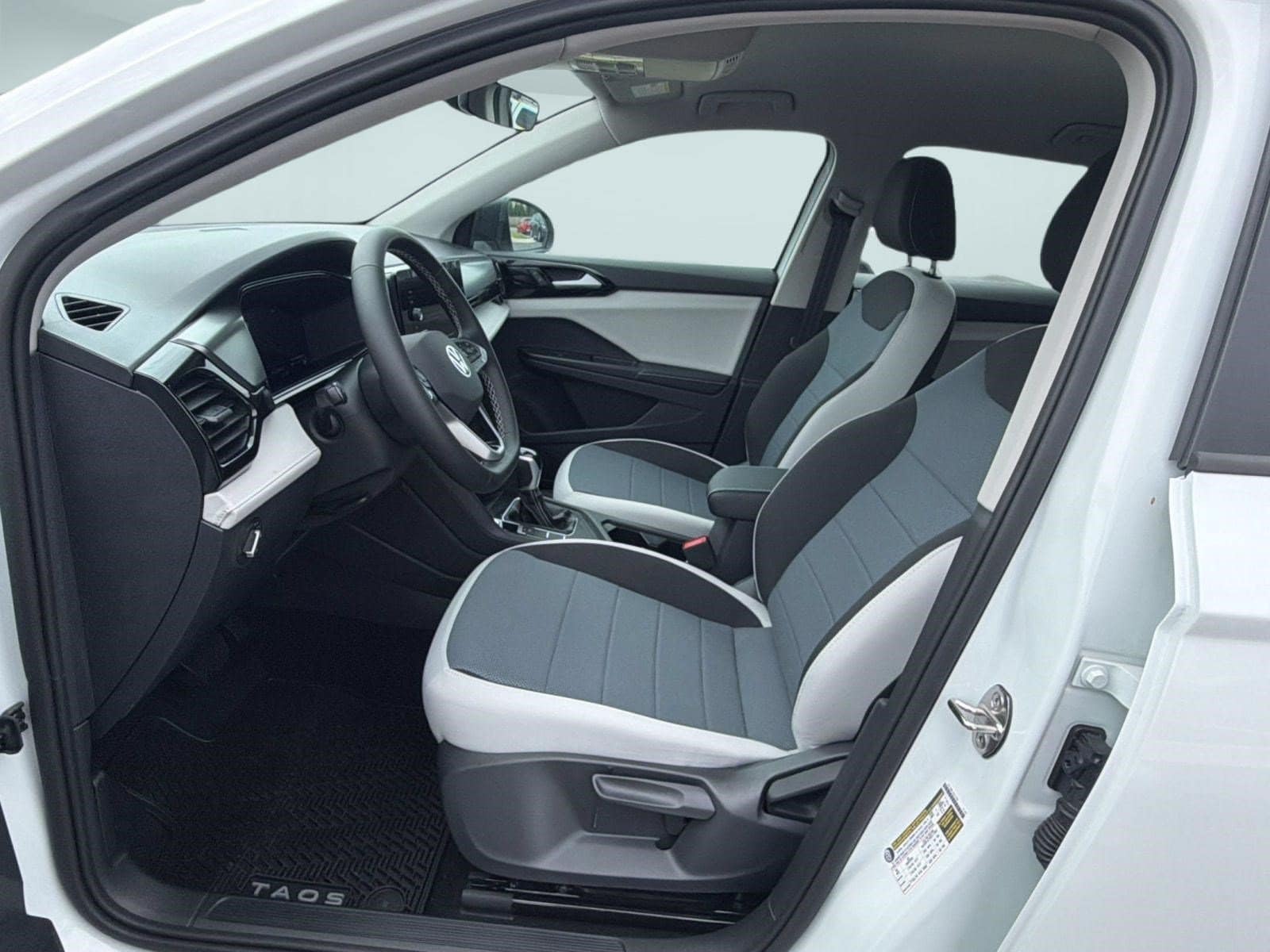2026 Volkswagen Taos S - Photo 5