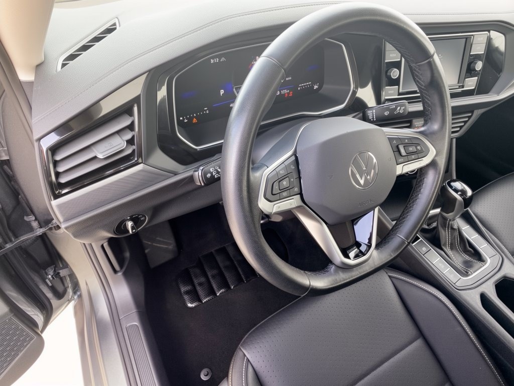 Certified 2024 Volkswagen Jetta SE SE Auto