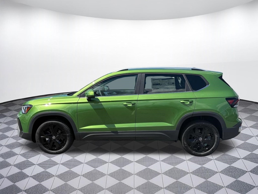 New 2026 Volkswagen Taos SE SUV