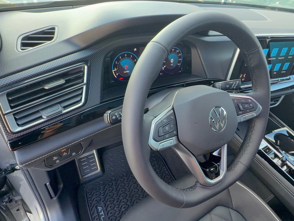New 2026 Volkswagen Atlas Cross Sport 2.0T SEL Premium R-Line SUV