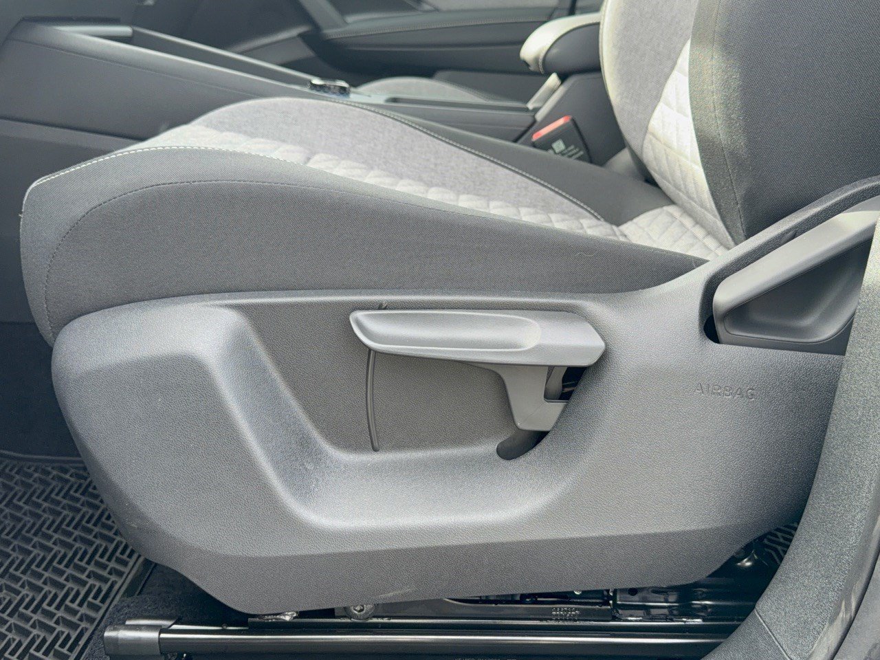 2026 Volkswagen Tiguan S - Photo 15