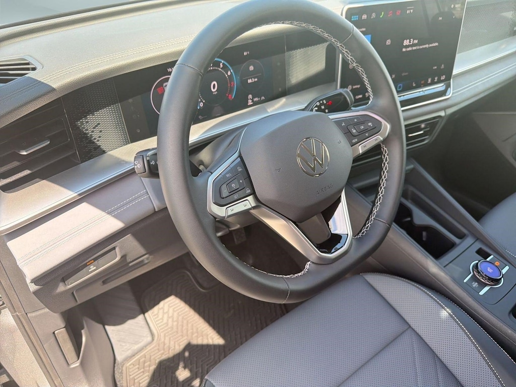 New 2026 Volkswagen Tiguan SE SUV