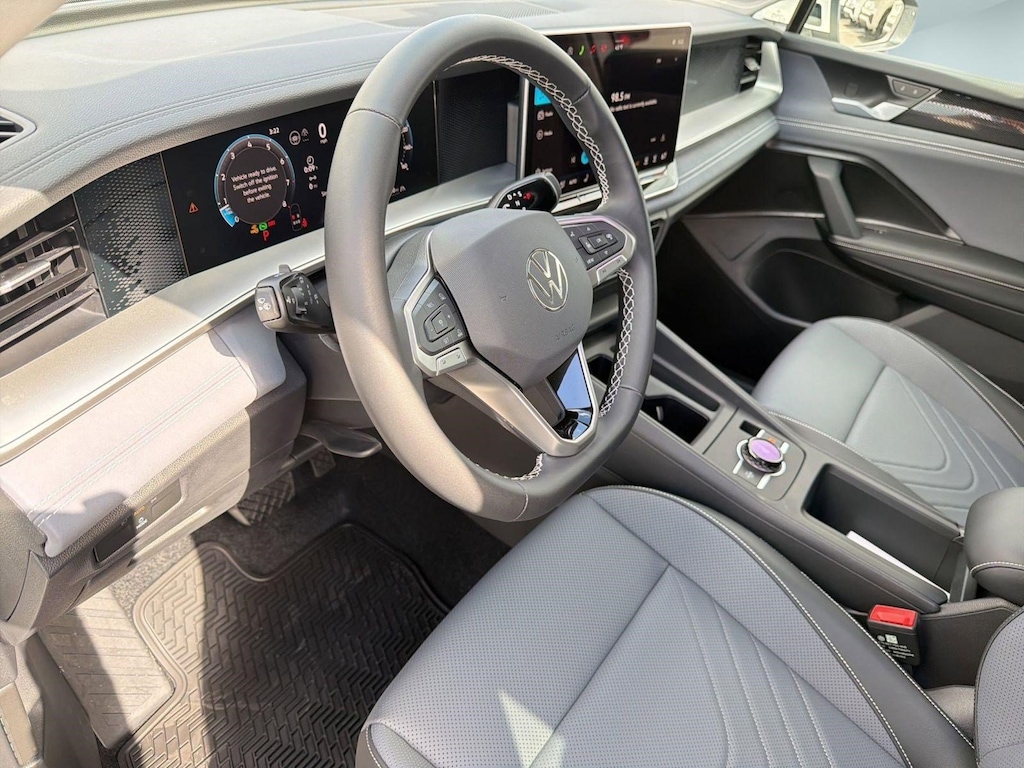 New 2026 Volkswagen Tiguan SE SUV