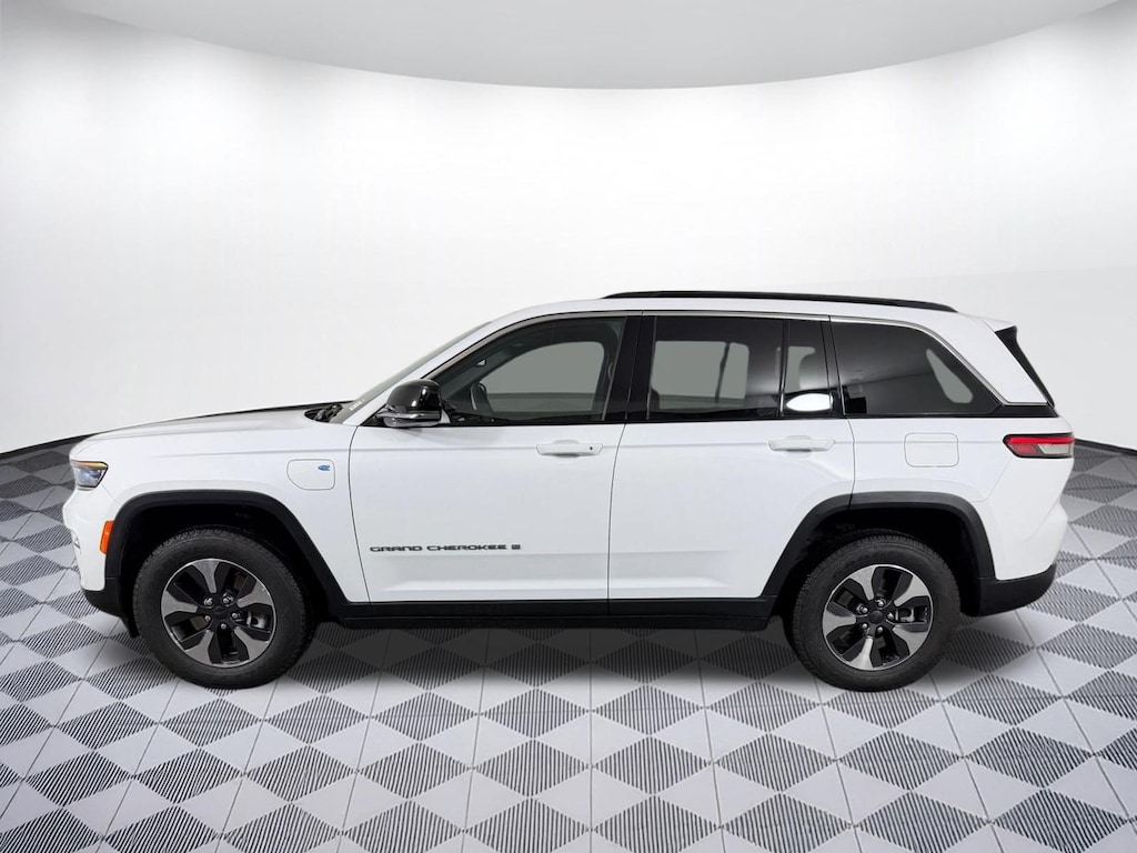 Used 2024 Jeep Grand Cherokee 4xe Grand Cherokee 4xe (4x4) 4x4