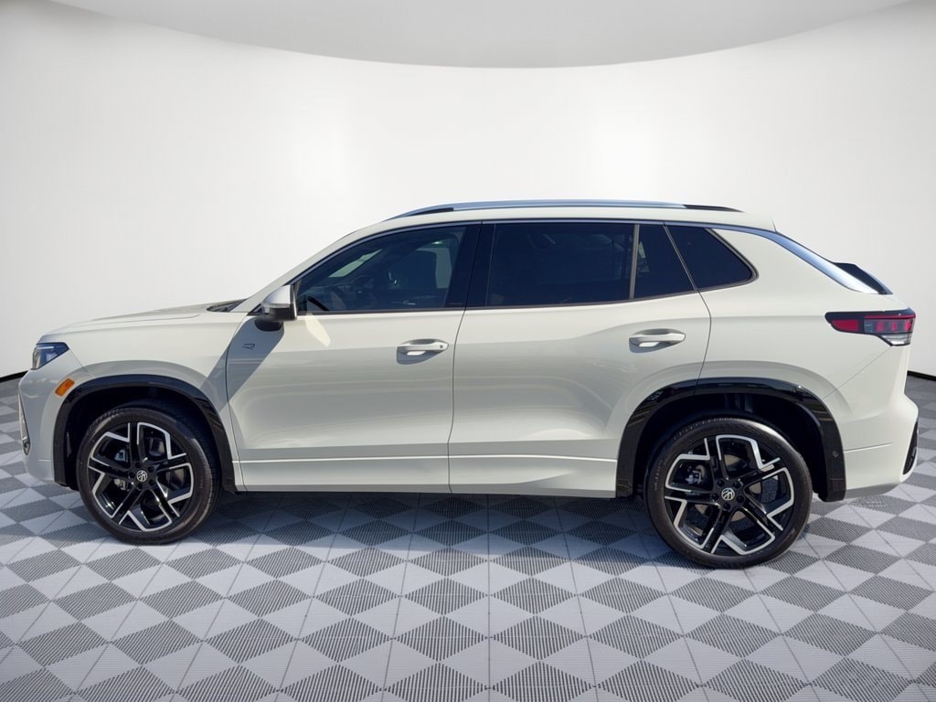 New 2026 Volkswagen Tiguan SEL R-Line Turbo SUV