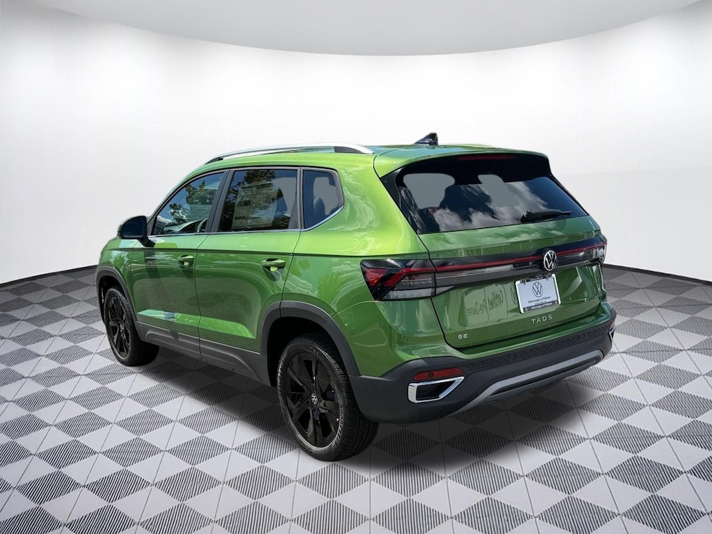 New 2026 Volkswagen Taos SE SUV