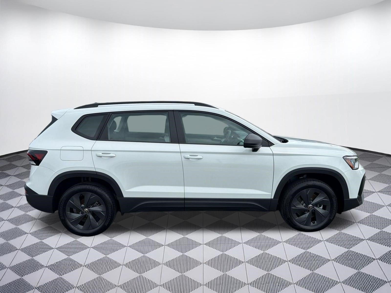 2026 Volkswagen Taos S - Photo 8