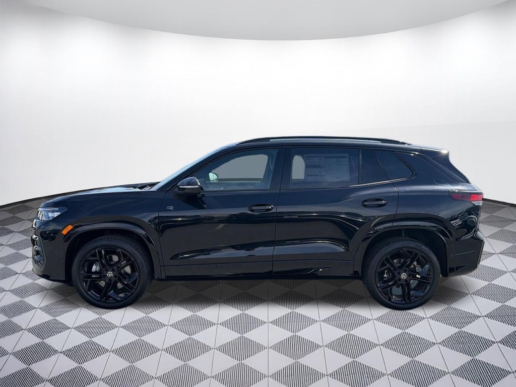 New 2026 Volkswagen Tiguan SE R-Line Black SUV