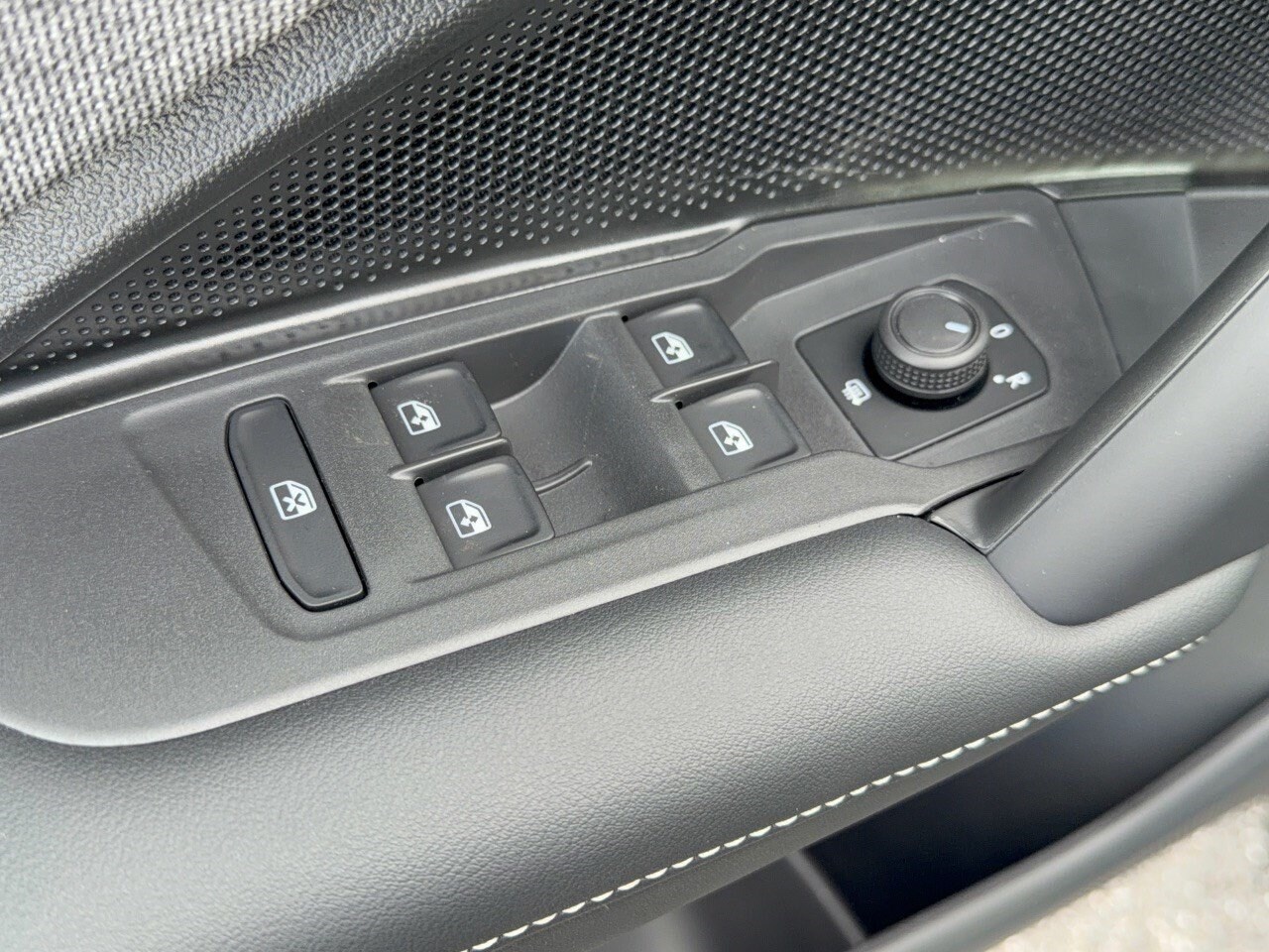 2026 Volkswagen Tiguan S - Photo 14