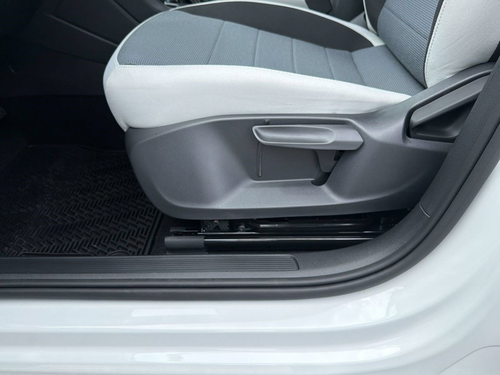 2026 Volkswagen Taos S - Photo 14