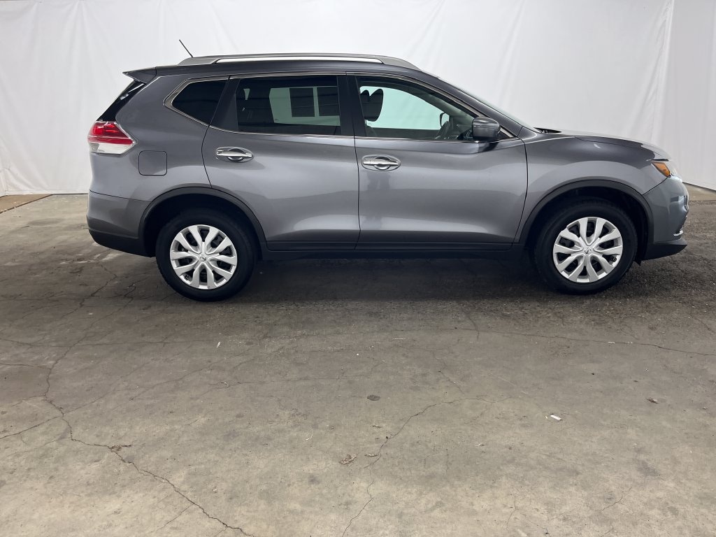 Used 2016 Nissan Rogue S SUV