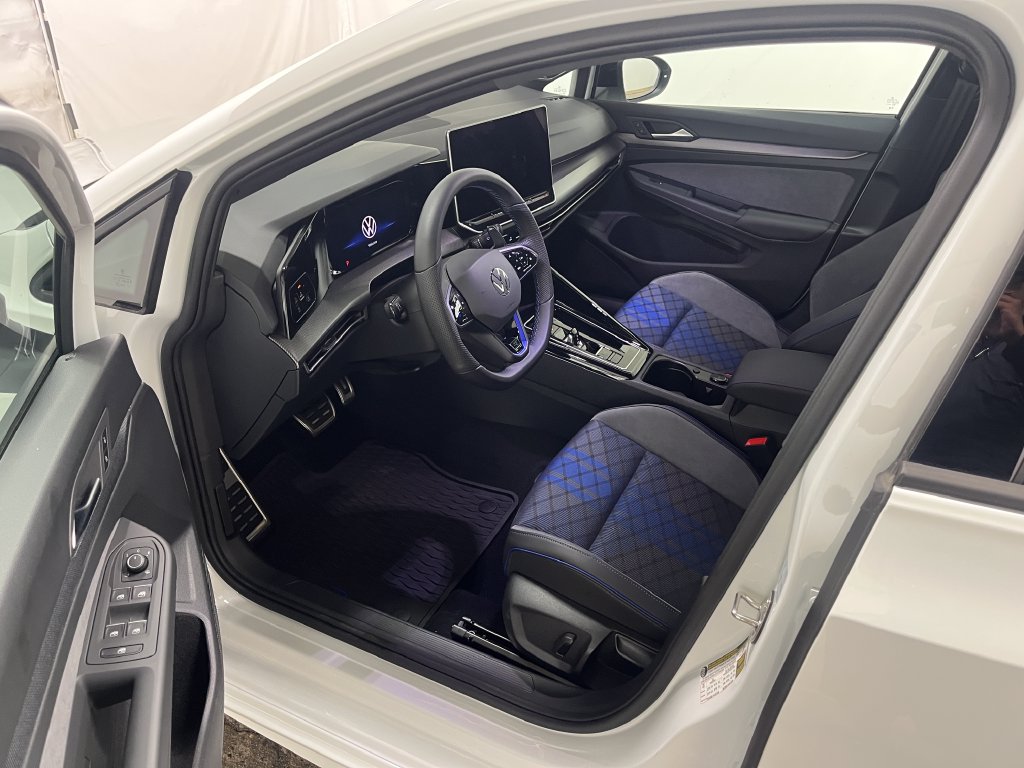 2026 Volkswagen Golf R R - Photo 11