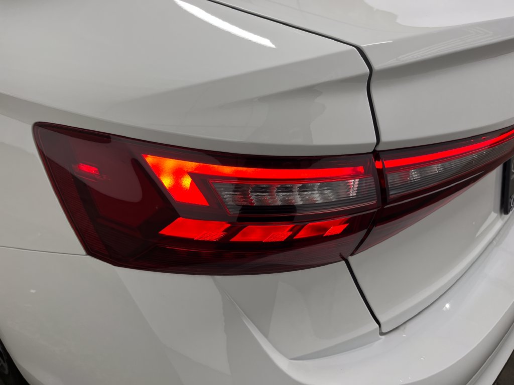 2026 Volkswagen Jetta Sport - Photo 10