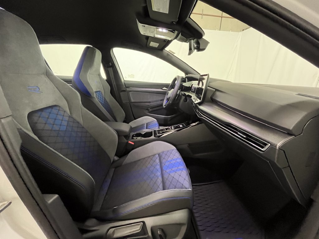2026 Volkswagen Golf R R - Photo 14