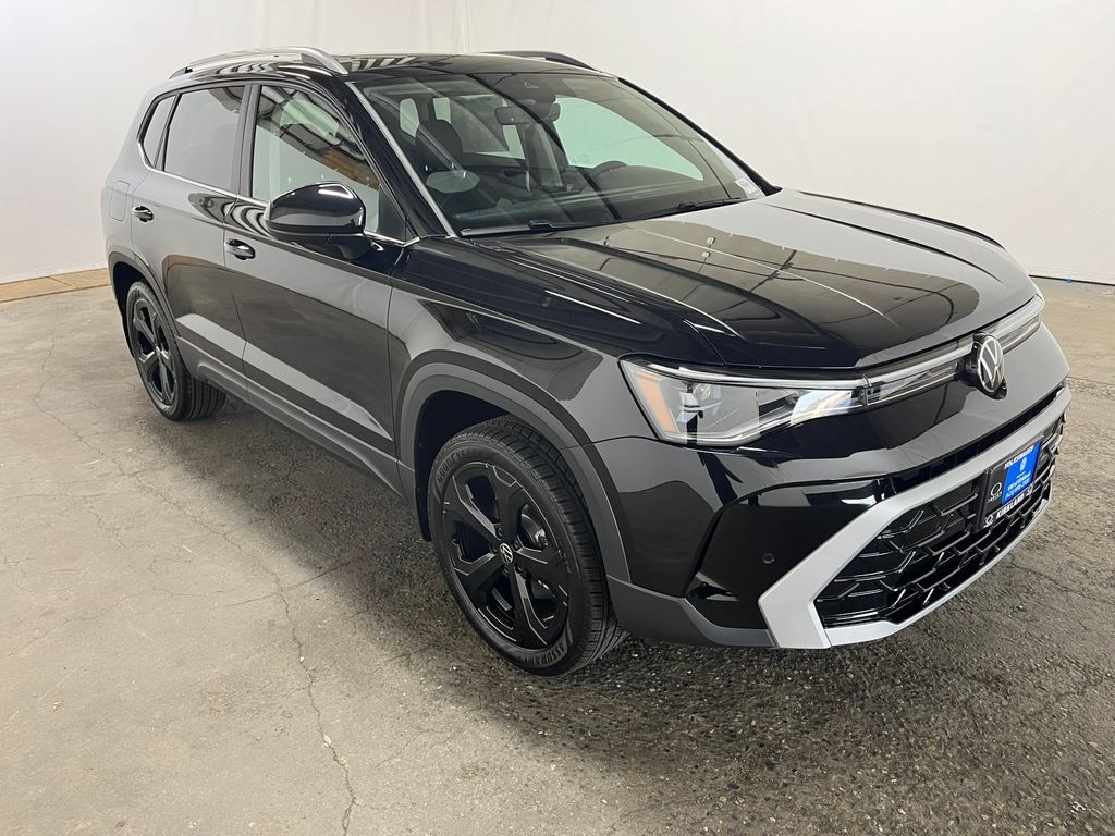 New 2026 Volkswagen Taos 1.5T SEL SUV