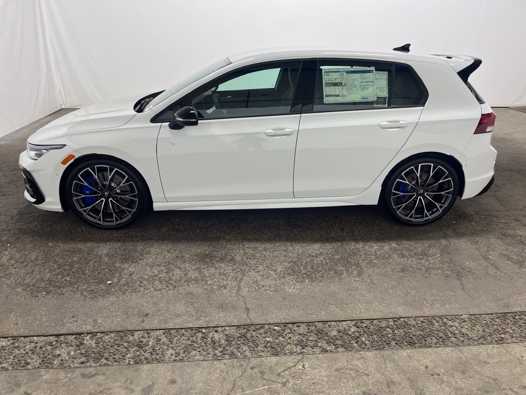 2026 Volkswagen Golf R R - Photo 8