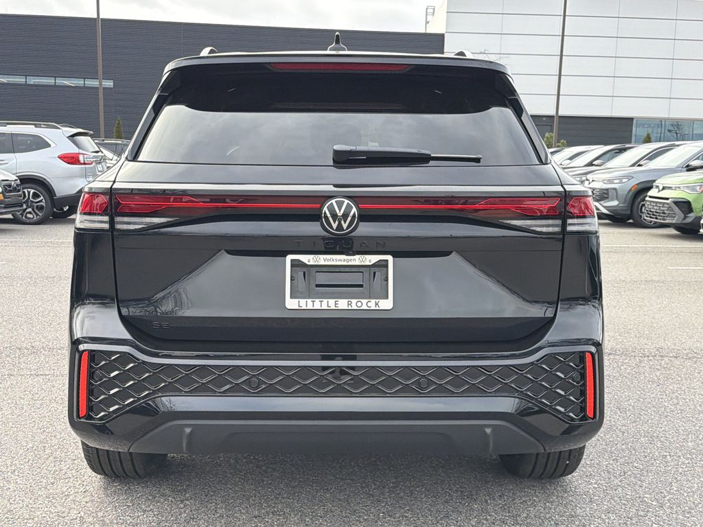 New 2026 Volkswagen Tiguan SE R-Line Black SUV