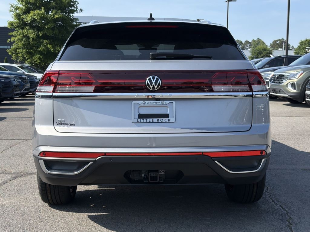 New 2026 Volkswagen Atlas Cross Sport SE w/Technology SUV