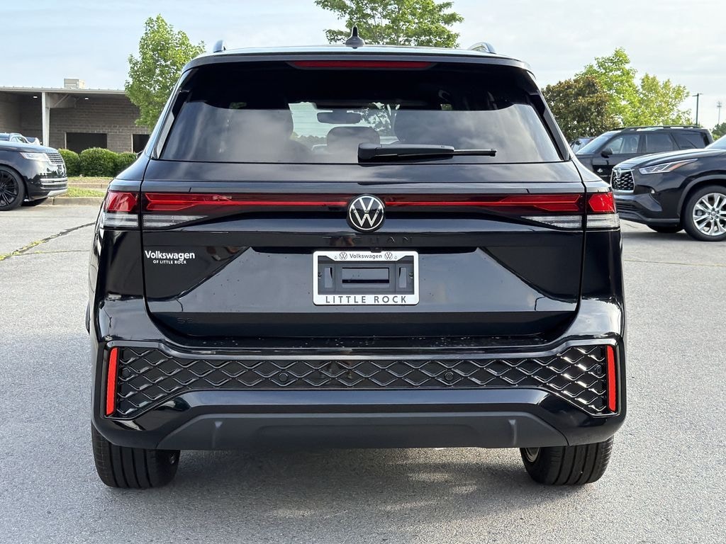 New 2026 Volkswagen Tiguan 2.0T SE R-Line Black SUV