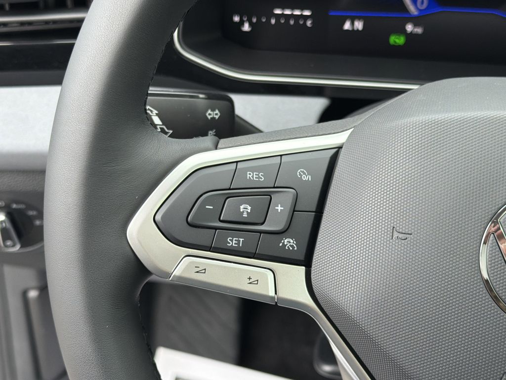 2026 Volkswagen Jetta SE - Photo 25