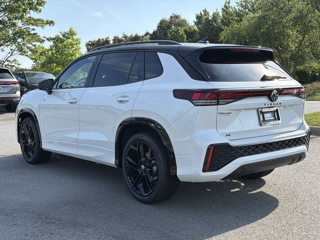 New 2026 Volkswagen Tiguan SE R-Line Black SUV