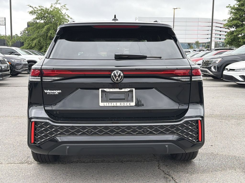 New 2026 Volkswagen Tiguan SE R-Line Black SUV