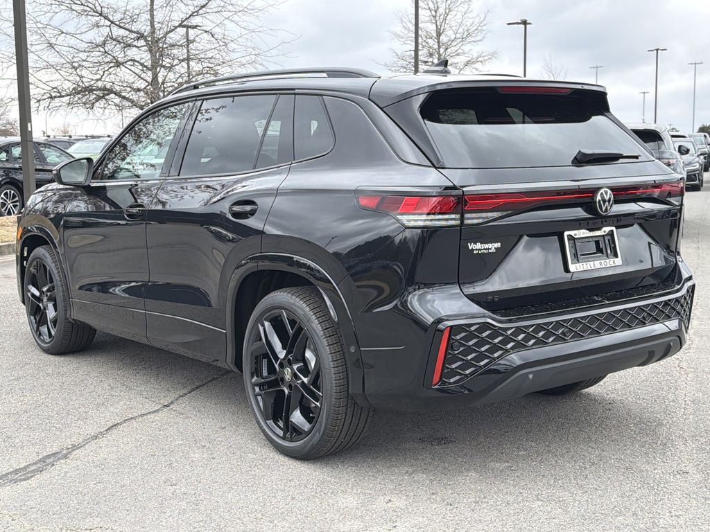 New 2026 Volkswagen Tiguan SE R-Line Black SUV