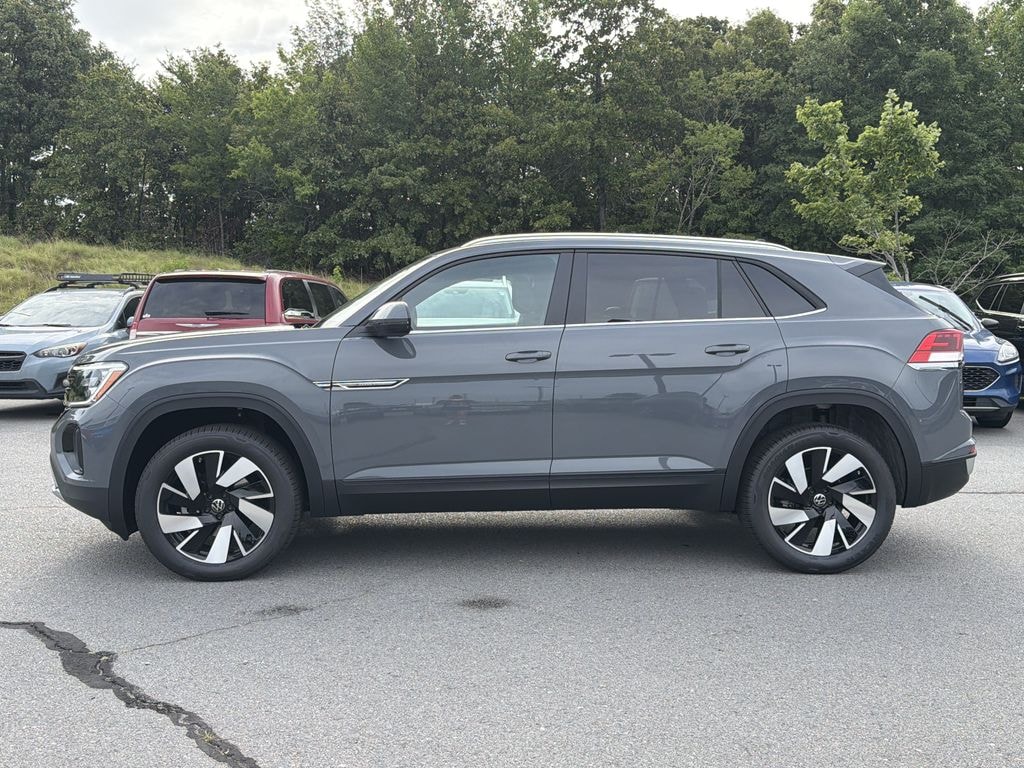 New 2026 Volkswagen Atlas Cross Sport 2.0T SE w/Technology SUV