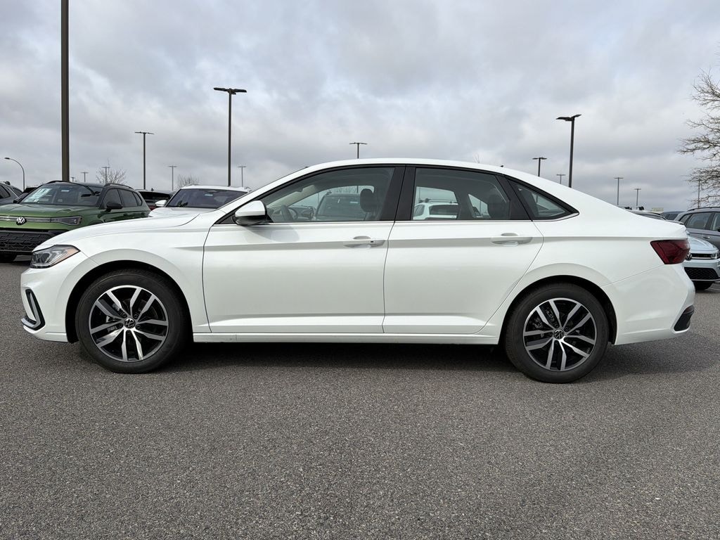 New 2026 Volkswagen Jetta 1.5T SE Sedan