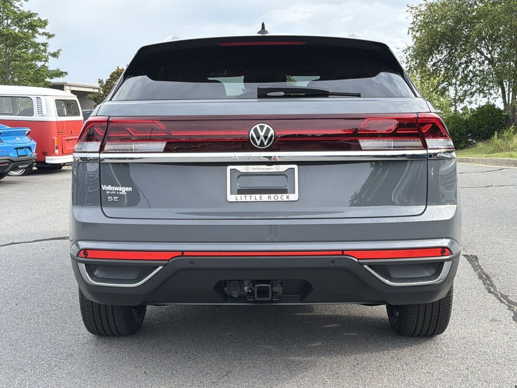 New 2026 Volkswagen Atlas Cross Sport 2.0T SE w/Technology SUV