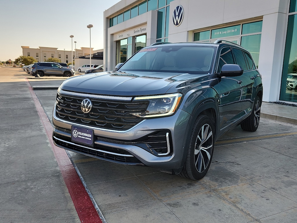 Used 2024 Volkswagen Atlas 2.0T SEL Premium R-Line SUV