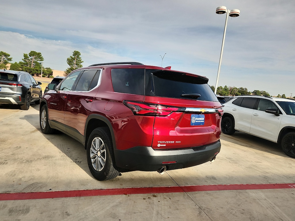Used 2023 Chevrolet Traverse AWD LT Leather SUV