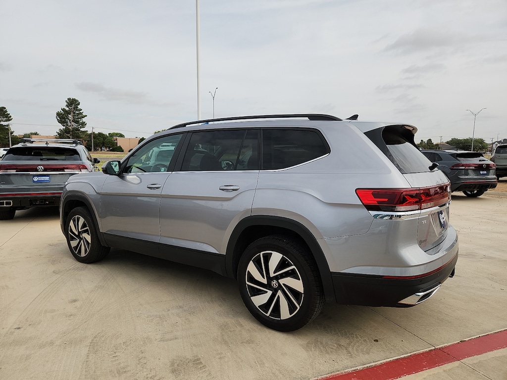 Used 2025 Volkswagen Atlas 2.0T SE w/Technology SUV