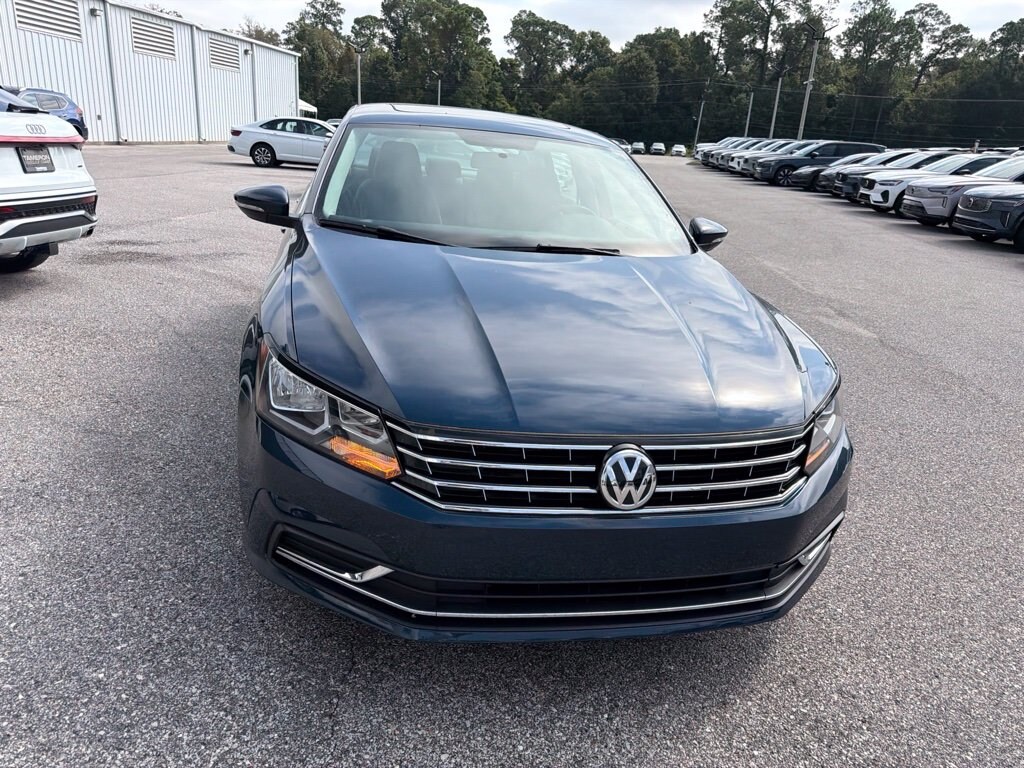 Used 2018 Volkswagen Passat 2.0T SE Sedan