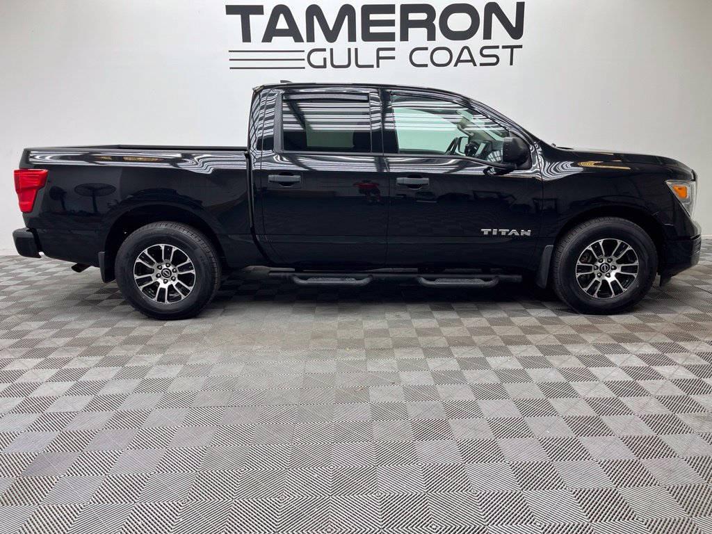 Used 2024 Nissan Titan SV Truck Crew Cab
