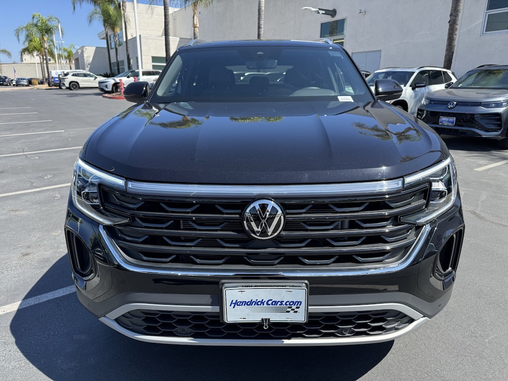 Used 2026 Volkswagen Atlas Cross Sport 2.0T SE w/Technology SUV