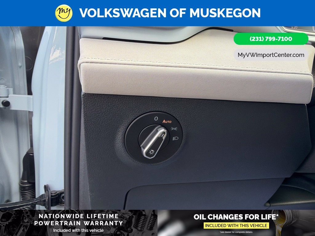 2027 Volkswagen Taos SE - Photo 14