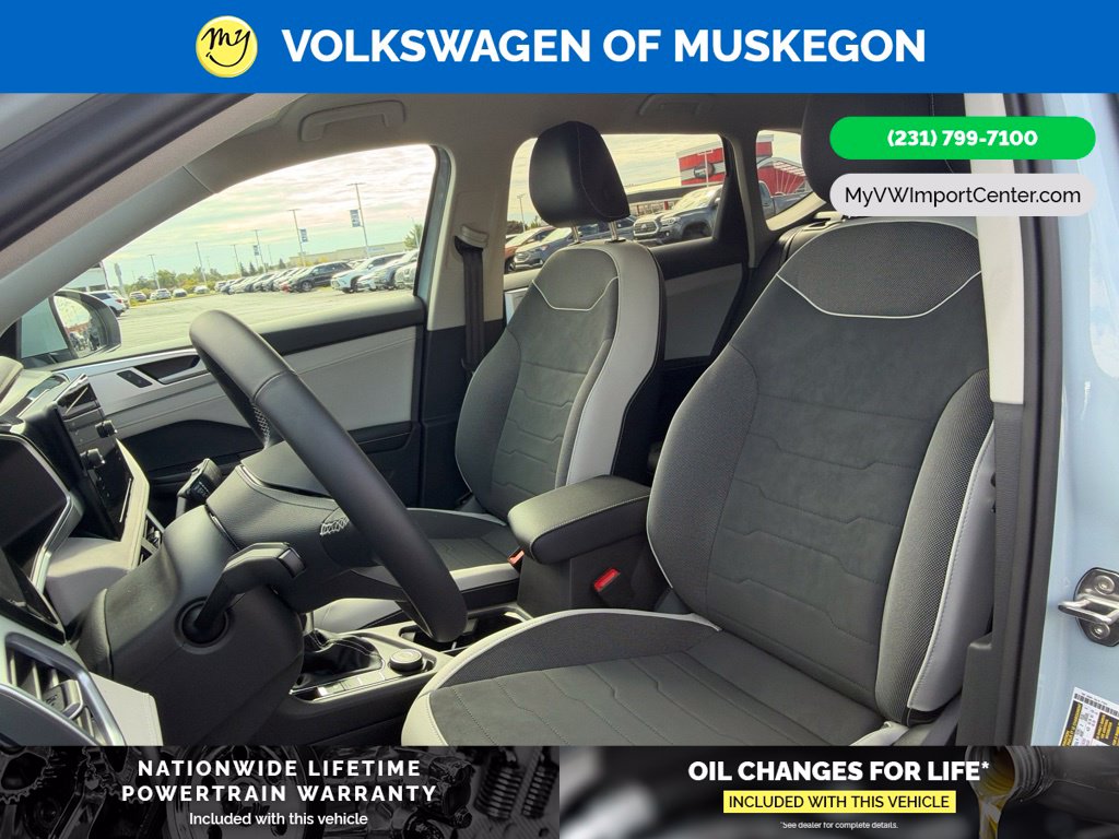 2027 Volkswagen Taos SE - Photo 13