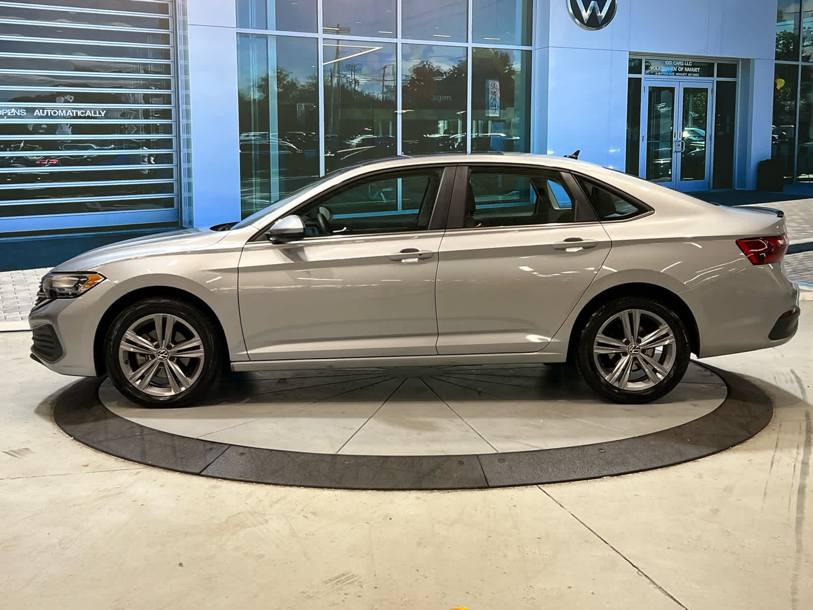 Used 2023 Volkswagen Jetta 1.5T SE Sedan