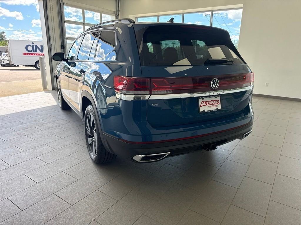 New 2026 Volkswagen Atlas SE w/Technology SUV